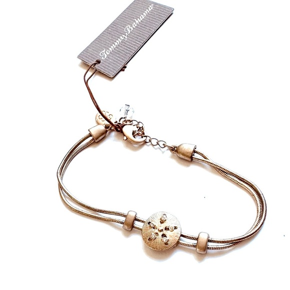 TOMMY BAHAMA | Charming Gold Serpentine Sand Dollar Charm Bracelet I NWT - Picture 1 of 9